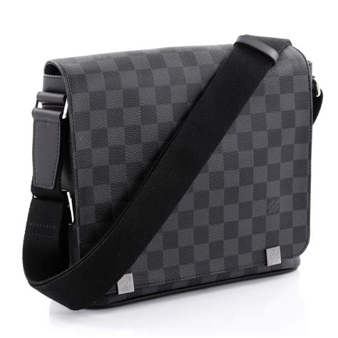 mens louis vuitton messenger bag replica|louis vuitton district messenger.